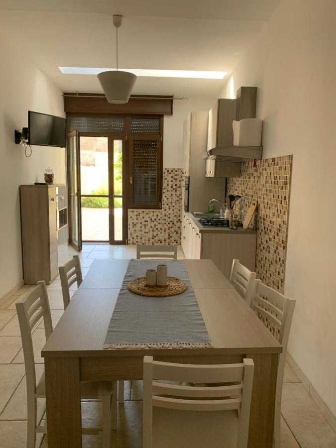 Toto House Apartment Mesagne Exterior photo