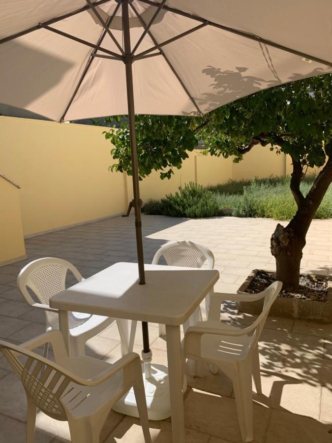 Toto House Apartment Mesagne Exterior photo